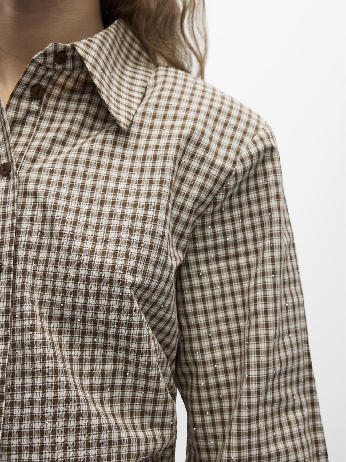 model_shot-detail